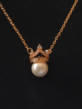 Swarovski Crown Pearl Necklace – White Crystal Pearl, Rose Gold-Tone Plated